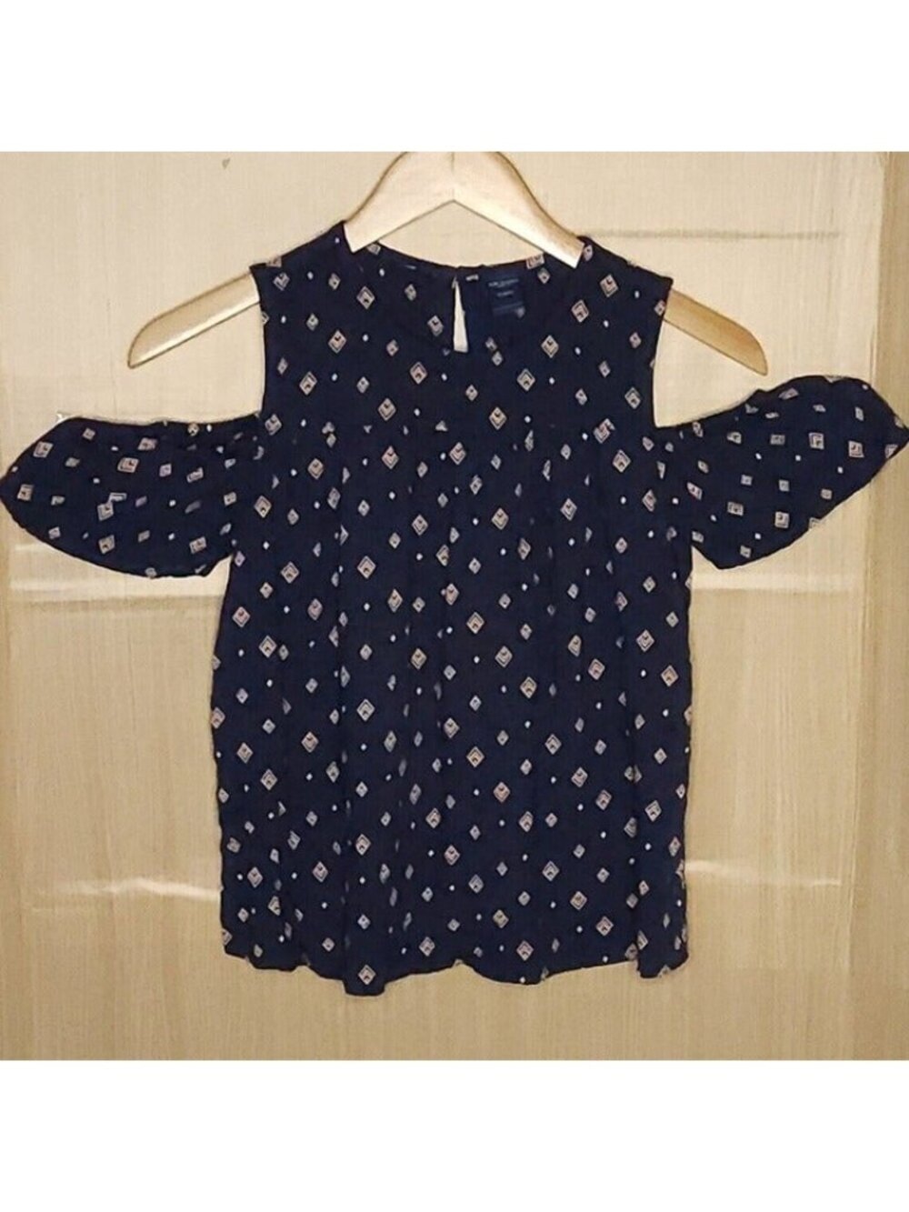 Arizona Girls Blue Triangle Cold Shoulder Flowy Top 10-12